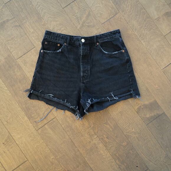 Zara Women's Black Stretch Jean High Waist Rise Denim Shorts Size 14 Button - Picture 1 of 4